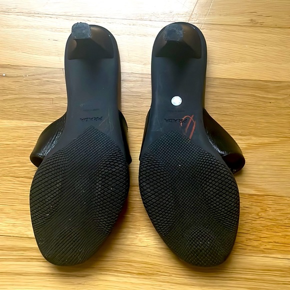 Black leather Prada sandals - lightly worn - Picture 5 of 6